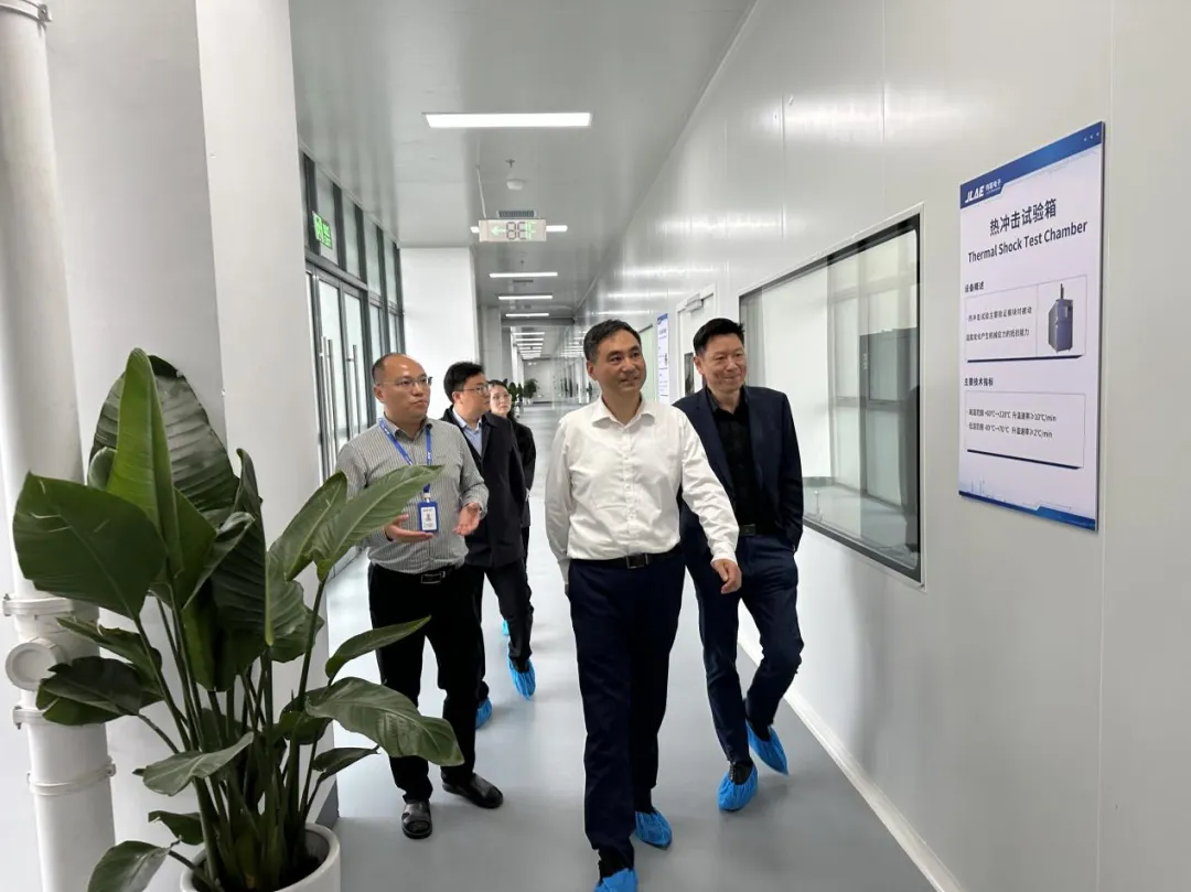 岳阳产投集团董事长江鑫调研J9集团电子